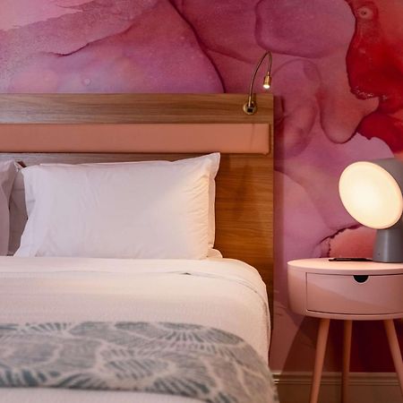 The Bentley Hotel Southampton, Part Of Jdv By Hyatt Extérieur photo