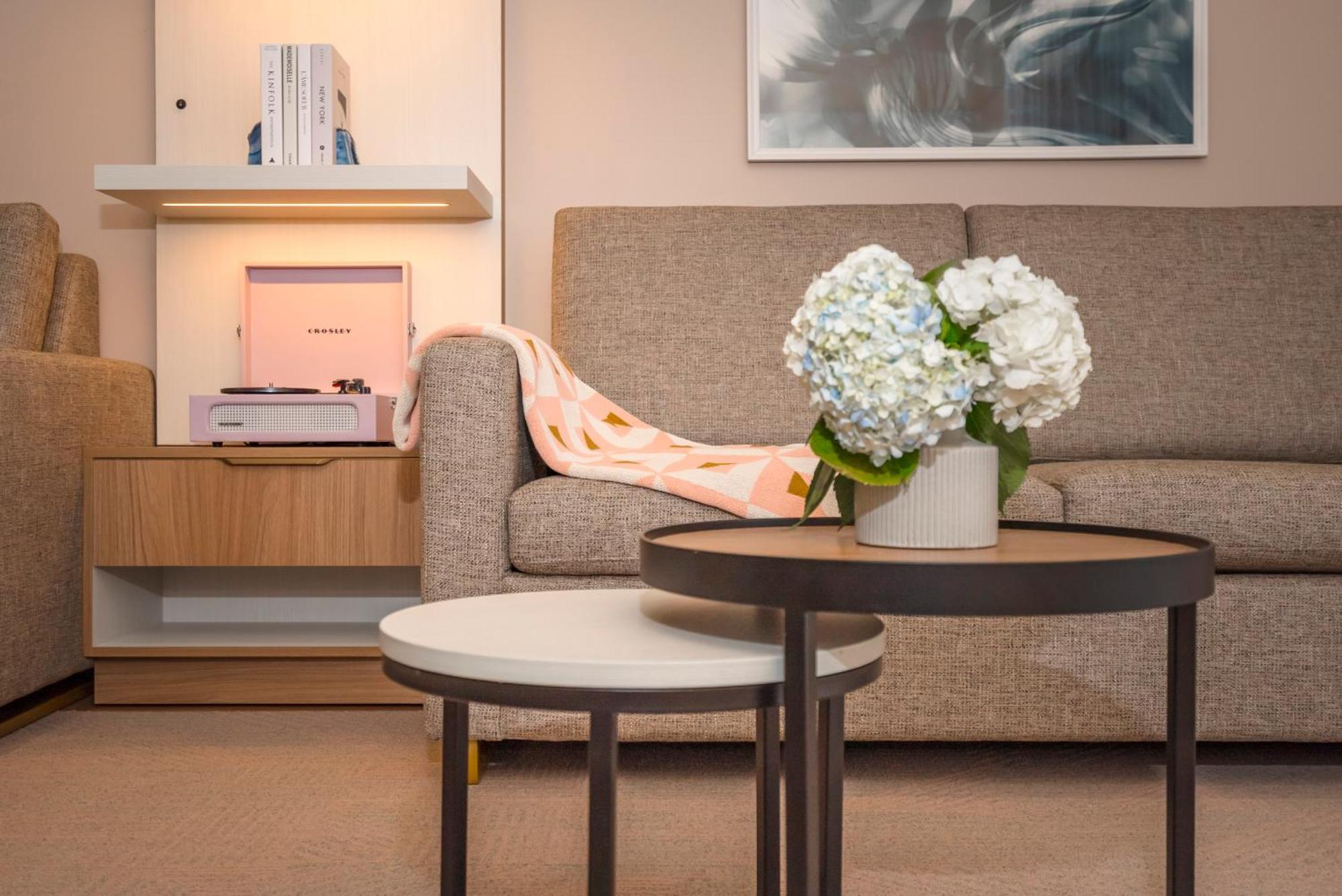 The Bentley Hotel Southampton, Part Of Jdv By Hyatt Extérieur photo